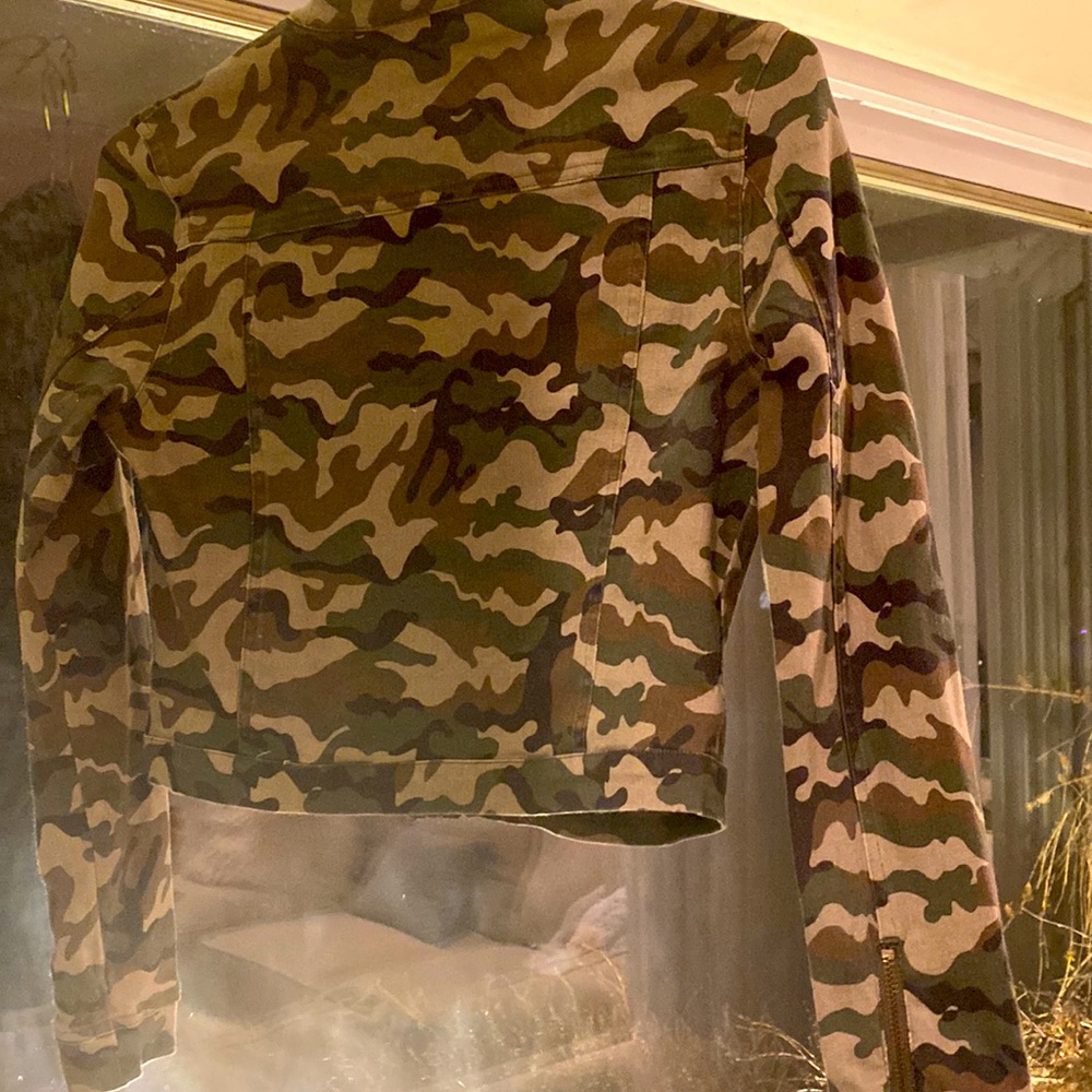 Army Jacket - image 3